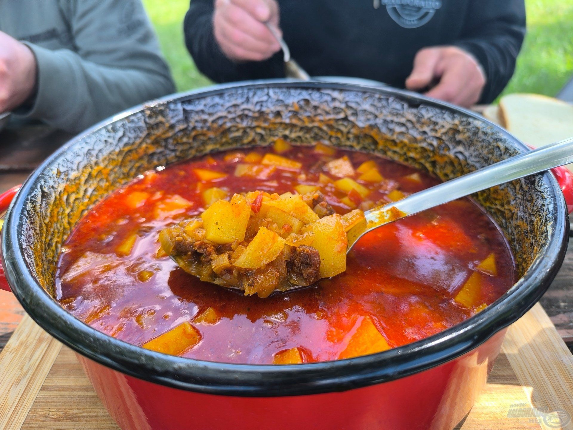 A vízparton minden finomabb, tartja a mondás. Egy percig sem szeretnék ezzel vitatkozni