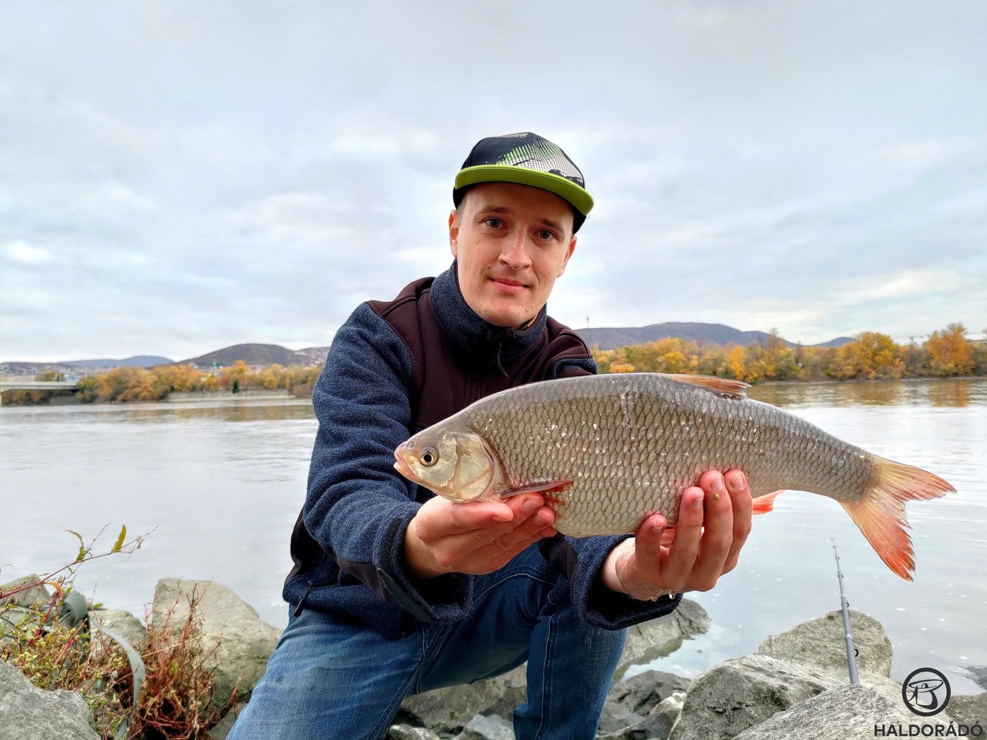 Pompás jászkeszeggel ajándékozott meg a nagy folyó