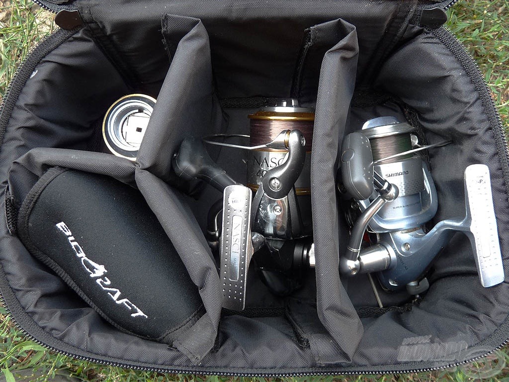 Multi-reel case - többrekeszes orsótartó táska