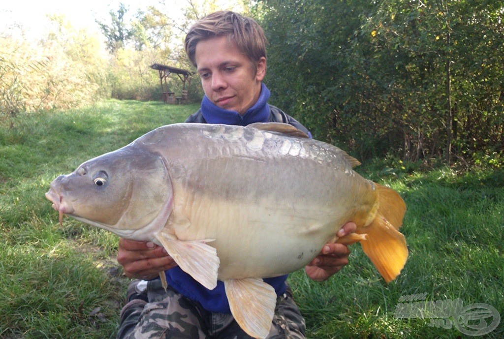 Pontyom súlya 8,20 kg. Már megérte a reggeli hideg időt végigülni…!