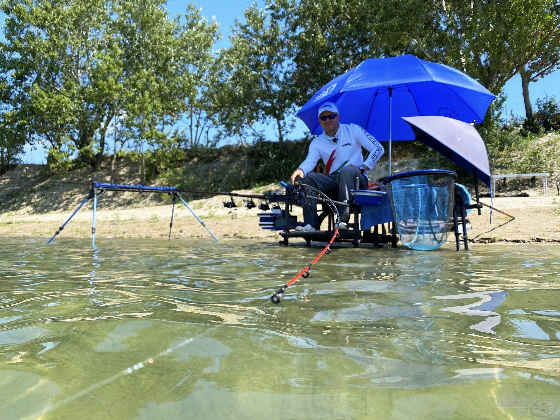 Ezzel a bottal 80 méter körüli távot is meg tudunk horgászni, méghozzá hajszálpontosan, amelyet a bot karaktere tökéletesen kiszolgál