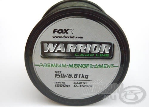 A Fox Warrior 0,35 mm-es monofil zsinór 1000 méteres kiszerelésben kapható. Ez a mennyiség akár három nagyméretű orsó feltöltésére is elegendő lehet