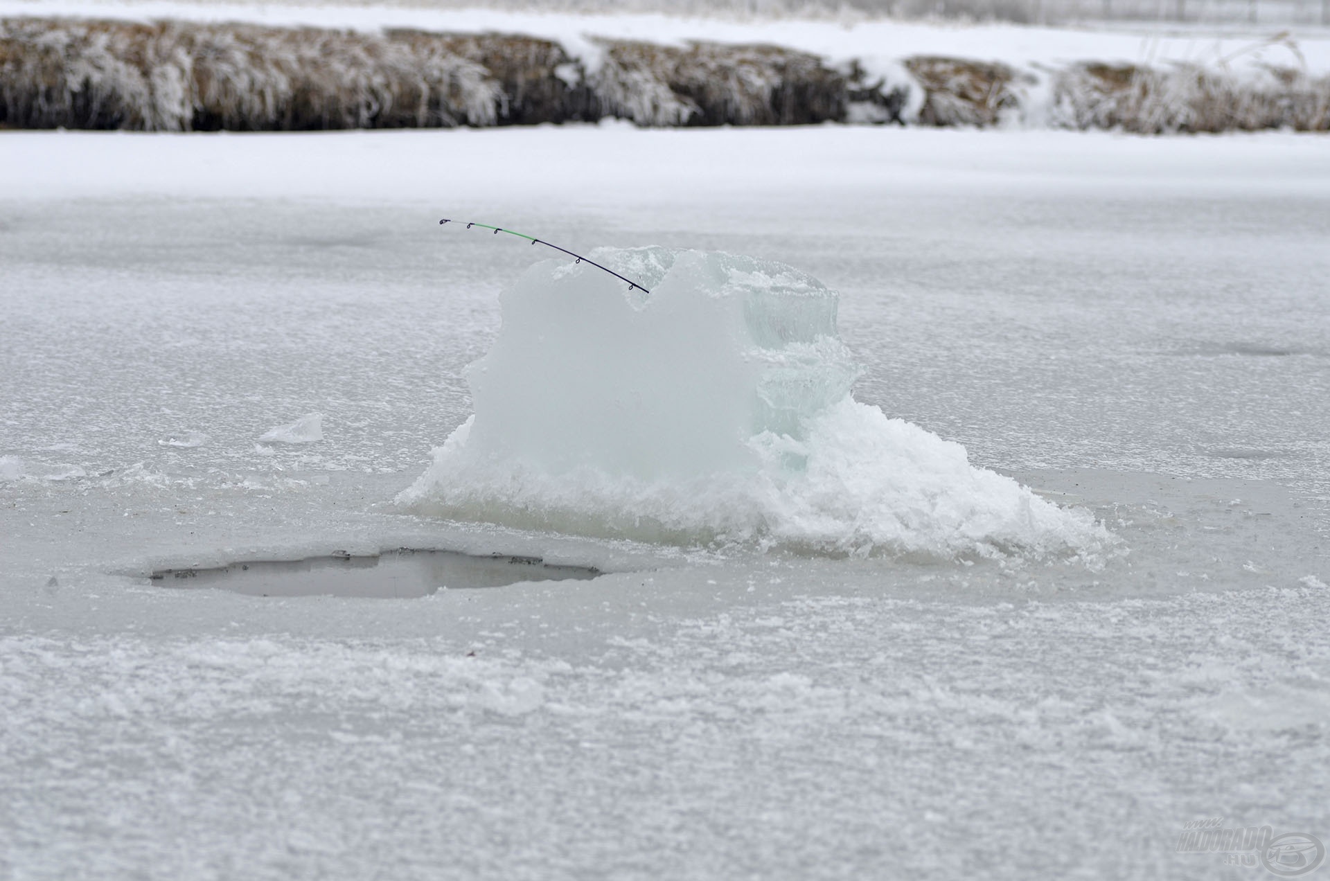 Bármennyire is szép, a jég nagyon veszélyes…