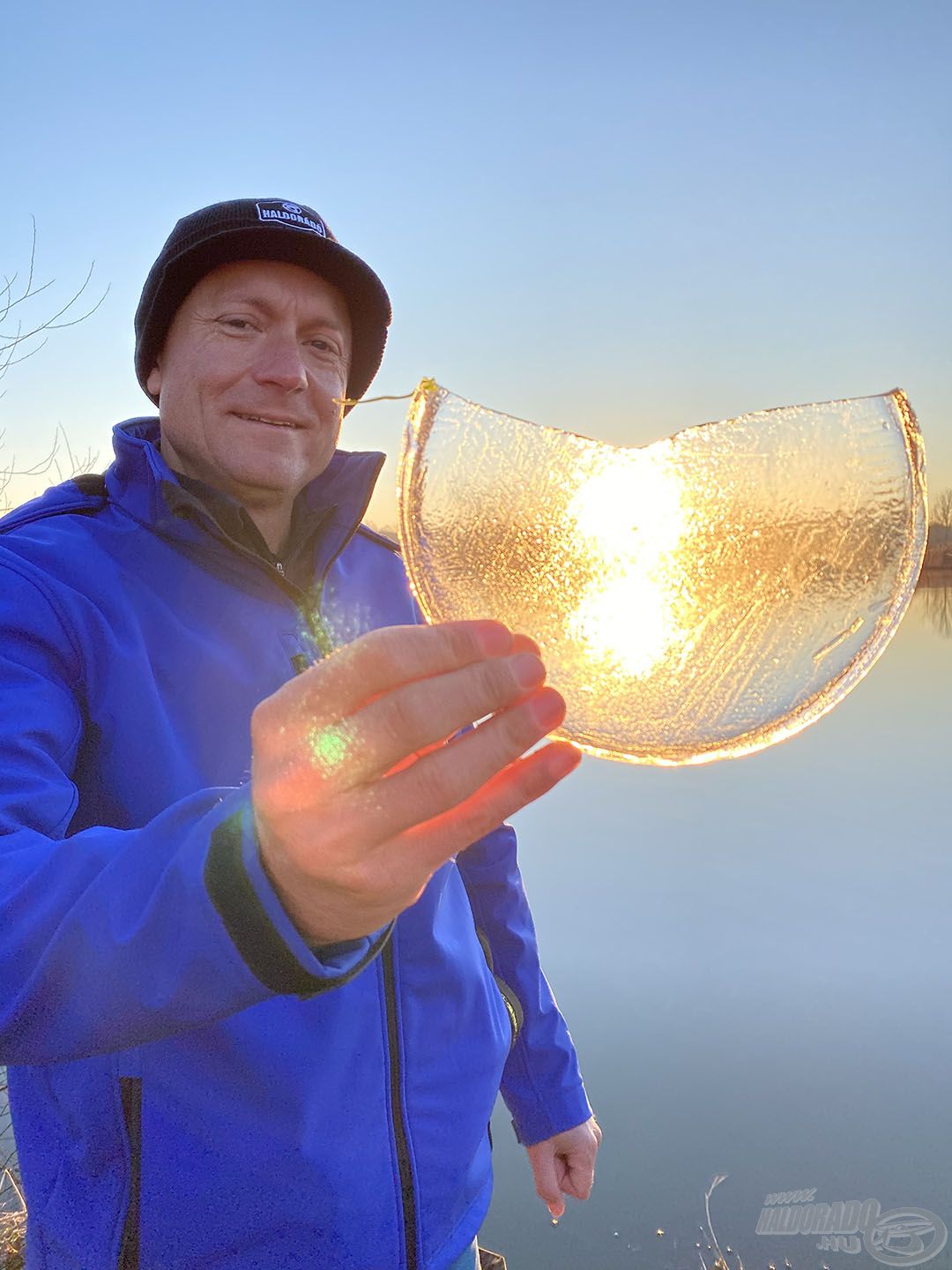 Az éjszakát otthon töltöttem, de másnap kora reggel már a vízparton voltam. Éjszaka még keményen fagyott!