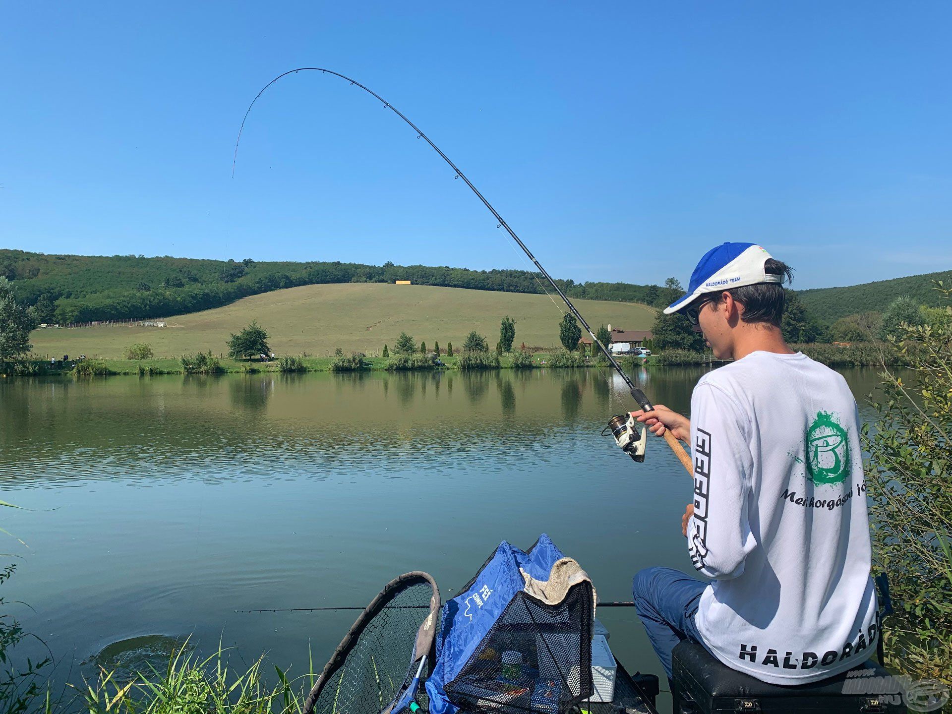 Szépen dolgozik a lágy feederbot