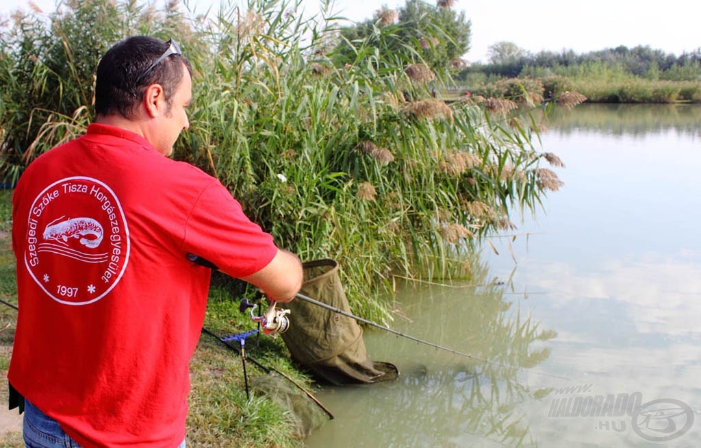 Újabb ponty, ezúttal Zoller Zoltán, a Szőke Tisza HE egyik versenyzőjének a horgán