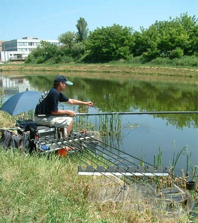 Senki nem lőtte olyan ügyesen a pinkit, mint Buczkó Krisztián. A csúzlit egy pillanatra sem tette le!