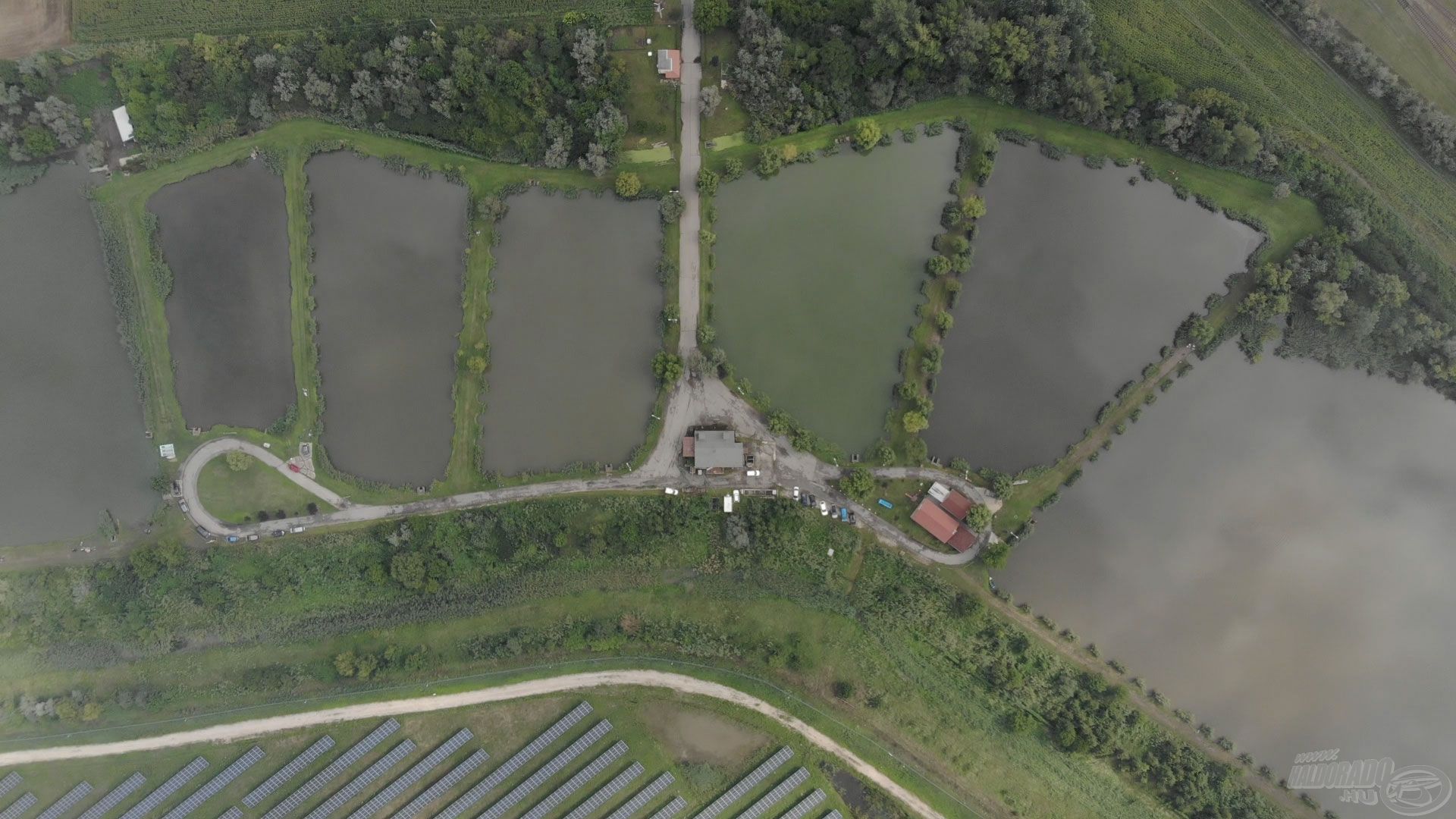 A horgászat helyszínéül a Benta Horgászpark szolgált