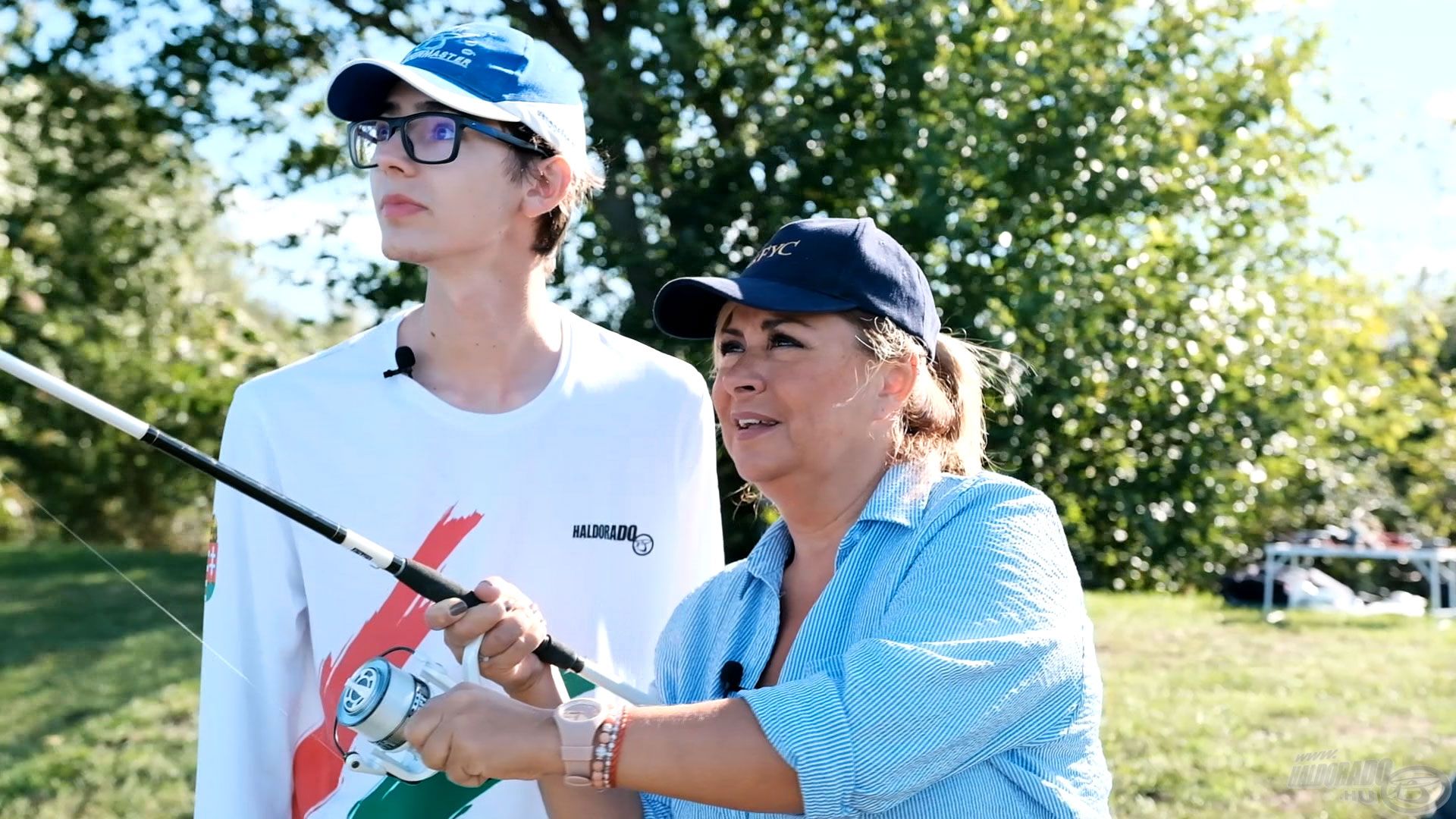 … majd ő folytatta a „csatát”