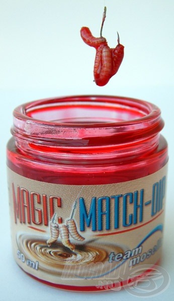 Mosella Magic Match-Dip mártogatós aroma, amely a horogra tűzött csalit egy sűrű sziruppal borítja be. Lassan oldódik, sokáig érződik kellemes illata és édes íze
