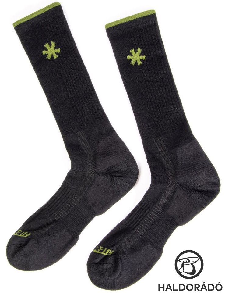 Puha és párnázott anyagból készül