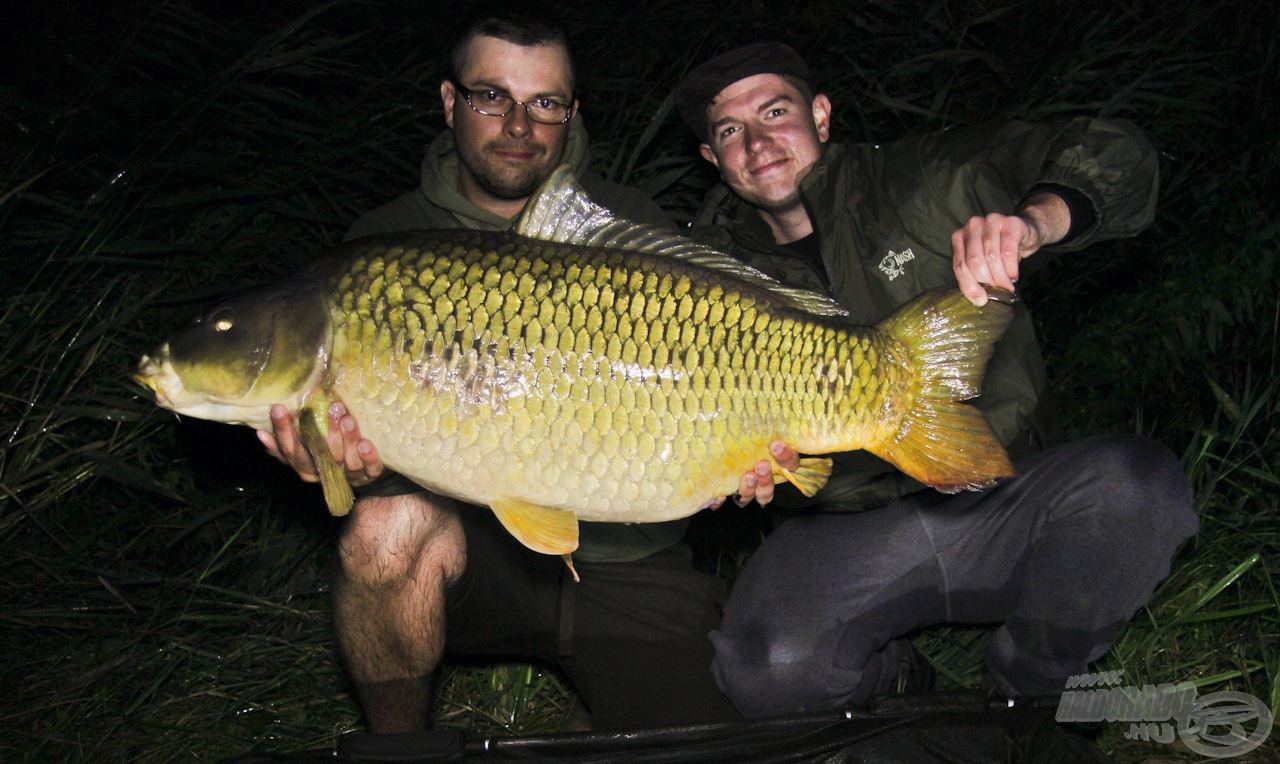 Elsőként Tomi robbantott egy 21,6 kg-os, egyéni rekord tövessel