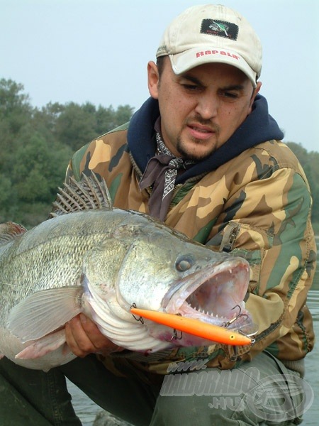 18 cm hosszú Rapala wobblerre kapott