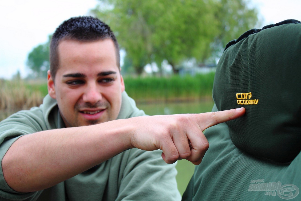 A Carp Academy logó garancia a minőségre ennél a széknél is