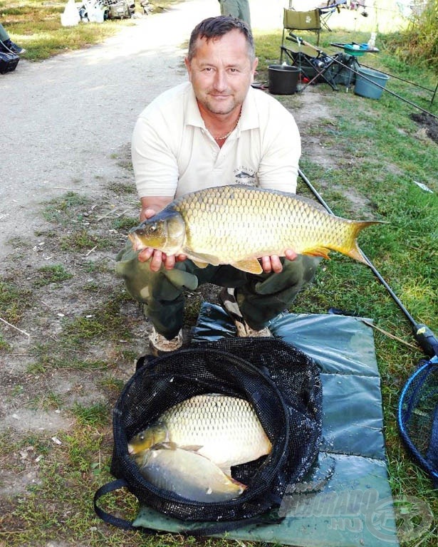 Szerencsére most sem volt ritka, hogy egyszerre több nagytestű halat is mérni kellett!