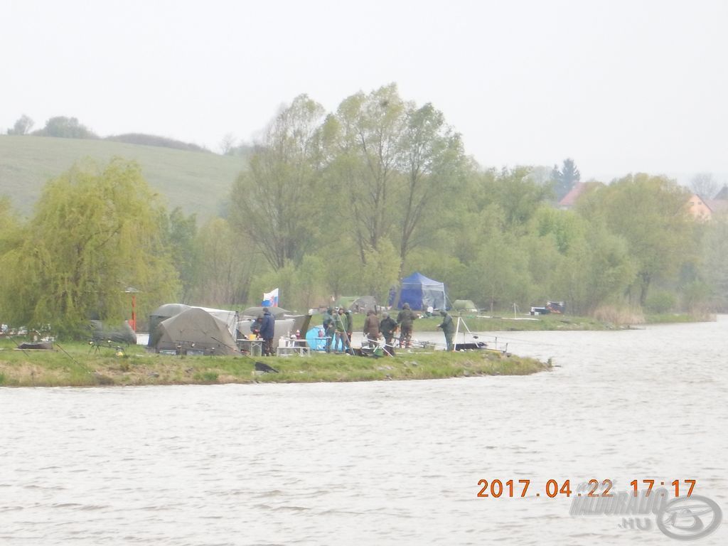 A II. sziget az előtározó felől