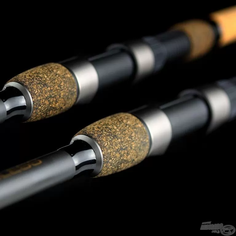 CARP ACADEMY Endless Carp 300 2 Lbs horgászbot + Dobókesztyű ujj / 2