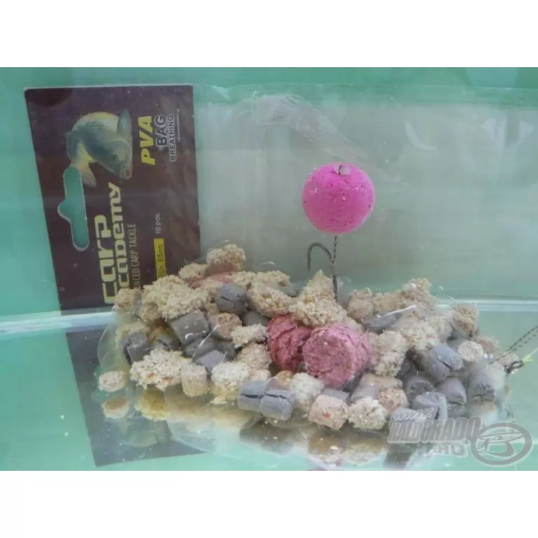 CARP ACADEMY PVA Zacskó lyukkal L / 2
