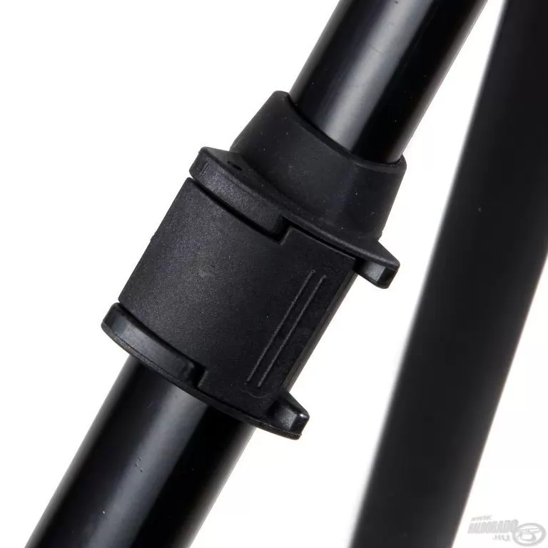 CARP ACADEMY River Rod Pod / 4