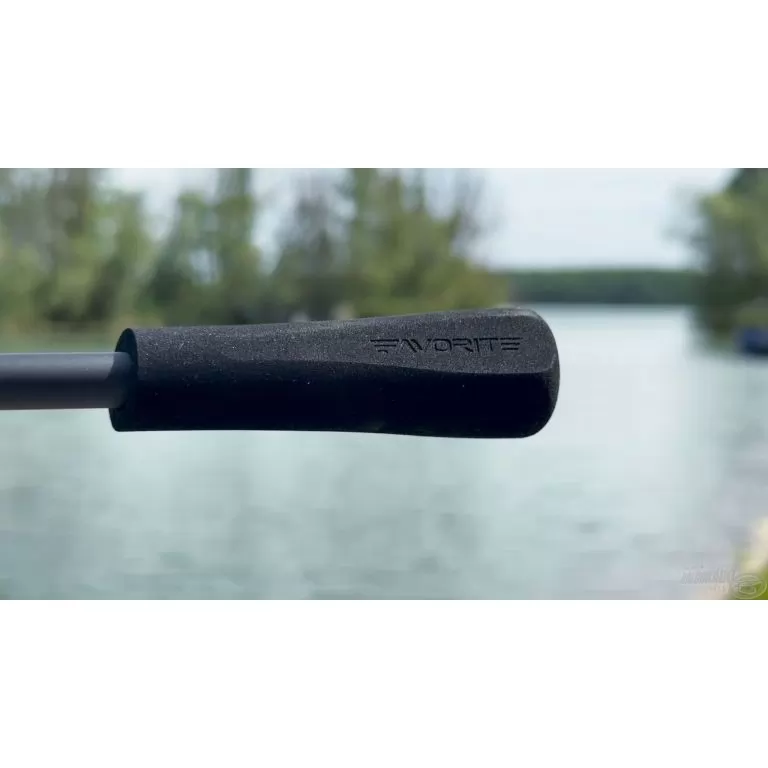 FAVORITE Black Swan 772MH / 12
