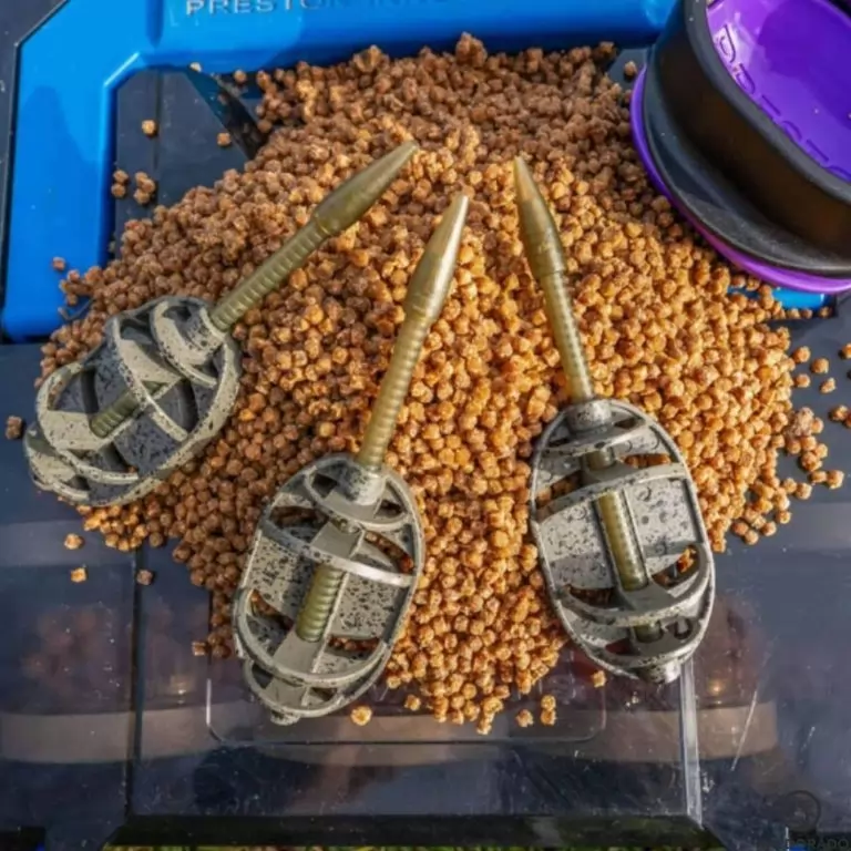 PRESTON ICS In-Line Dura Flat Method Feederkosár XXL 45 g / 3