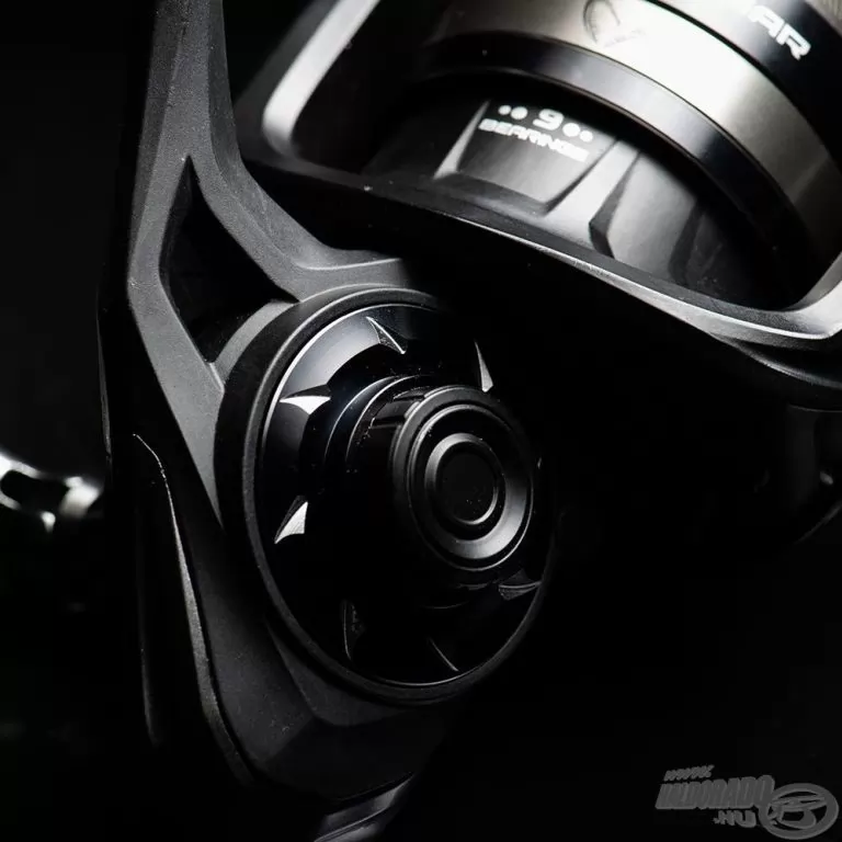 SAVAGE GEAR SGS8 4000 FD orsó  / 5